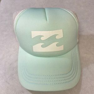 NWT Billabong trucker hat